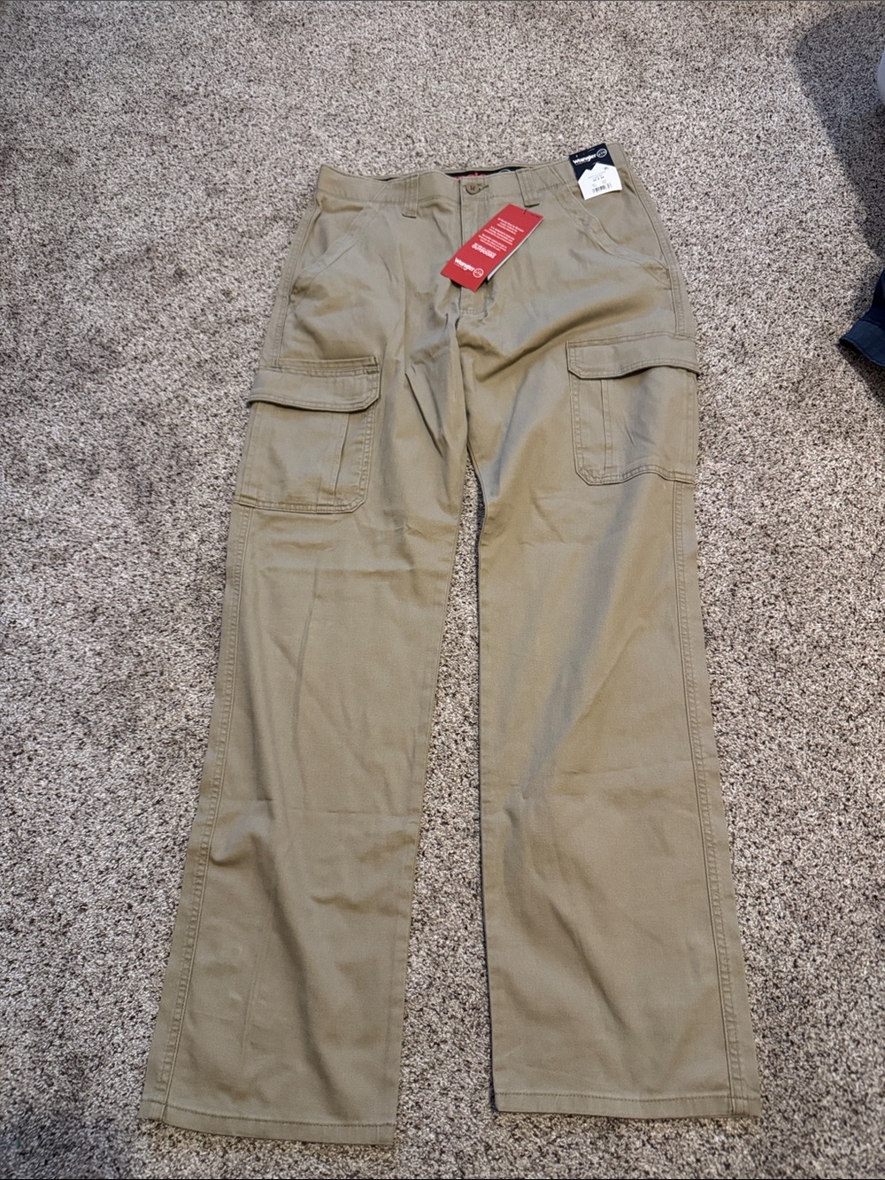 Wrangler All Terrain Gear Men's Tan Hiking Cargo Pants size 32x34 (NWT)